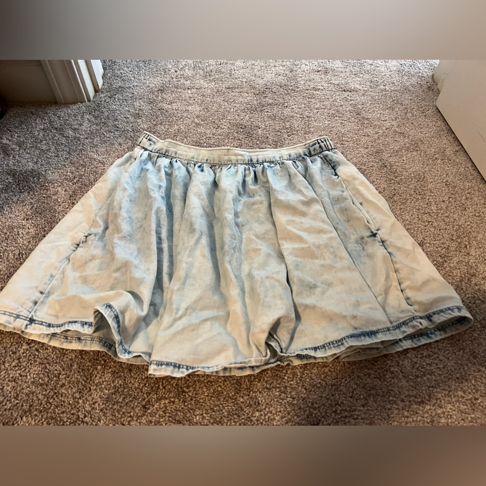 EUC American Eagle acid wash denim skater skirt with pockets